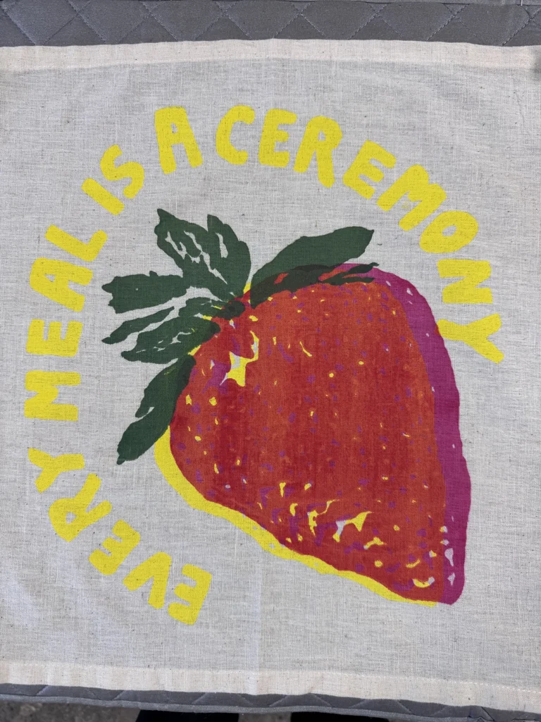Easy Home-Style Screen Printing for Beginners: T-Shirts, Bandanas & Paper Prints